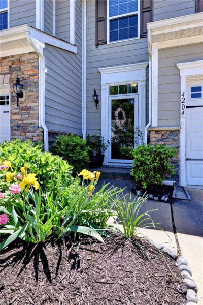 Photo 4 of 49 residential for sale in James City County virginia