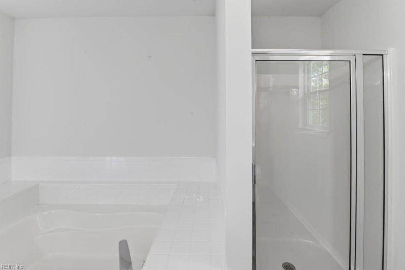 Photo 16 of 35 residential for sale in Gloucester County virginia