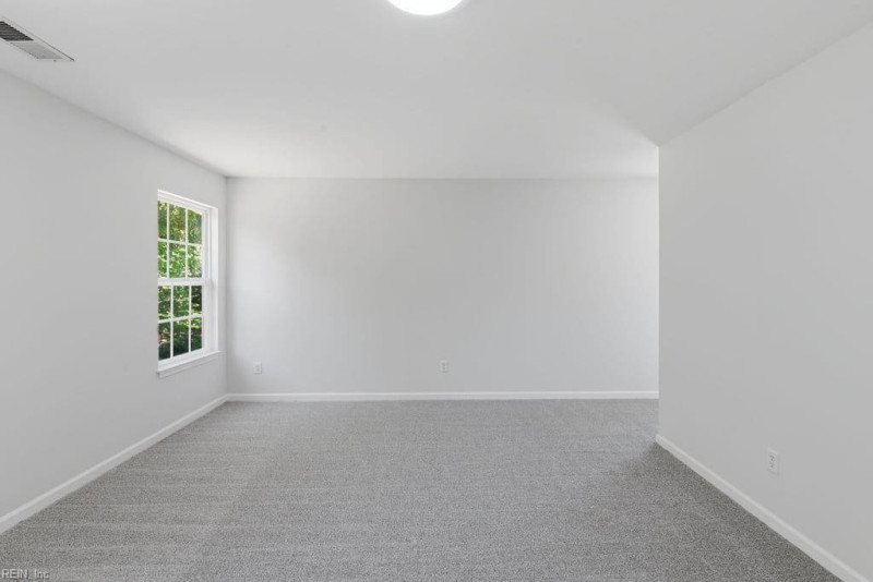 Photo 19 of 35 residential for sale in Gloucester County virginia