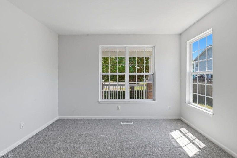 Photo 24 of 35 residential for sale in Gloucester County virginia