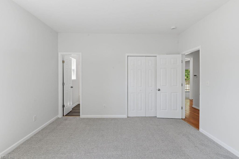Photo 26 of 35 residential for sale in Gloucester County virginia