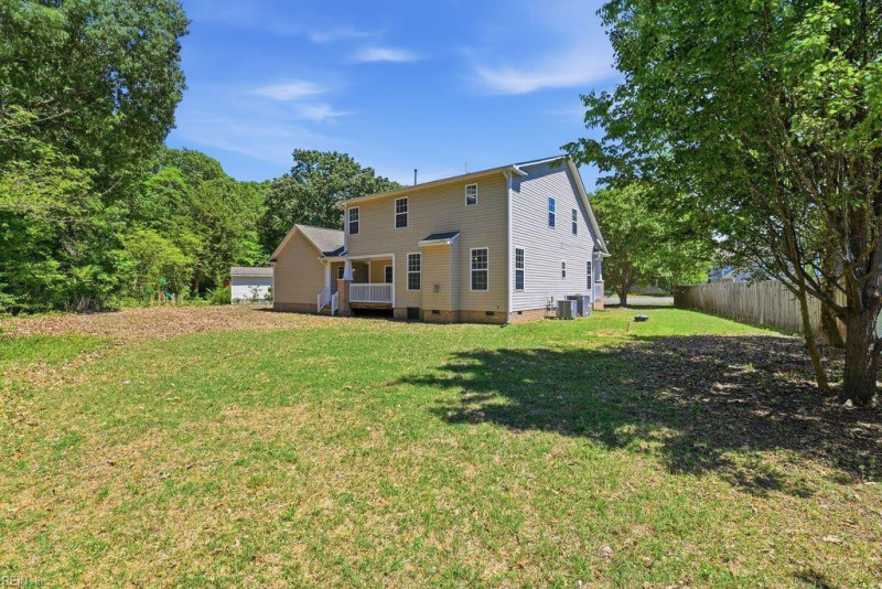 Photo 33 of 35 residential for sale in Gloucester County virginia