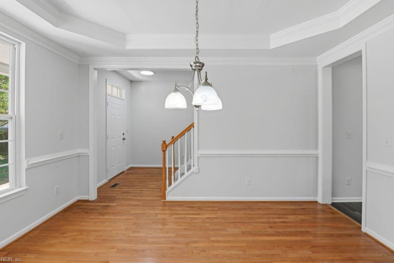 Photo 7 of 35 residential for sale in Gloucester County virginia