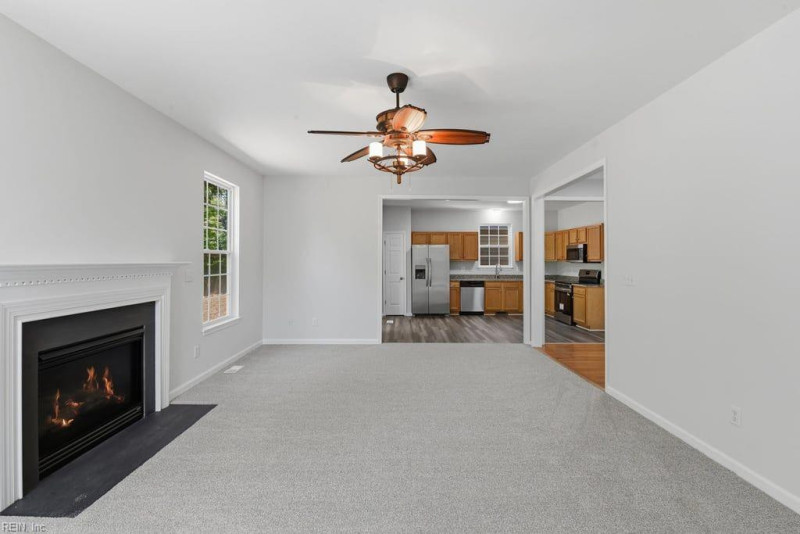 Photo 9 of 35 residential for sale in Gloucester County virginia