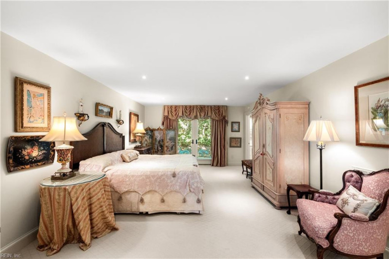 Photo 28 of 50 residential for sale in Virginia Beach virginia