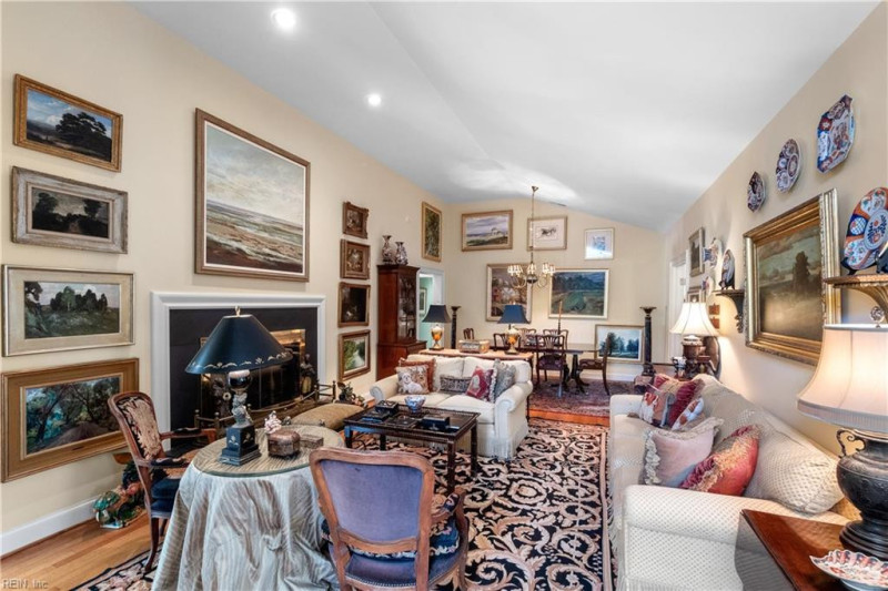 Photo 5 of 50 residential for sale in Virginia Beach virginia