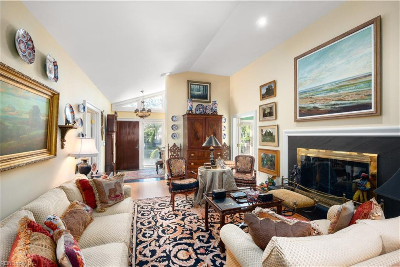 Photo 7 of 50 residential for sale in Virginia Beach virginia
