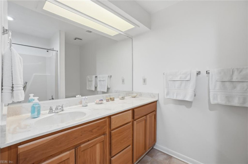 Photo 13 of 23 residential for sale in Virginia Beach virginia
