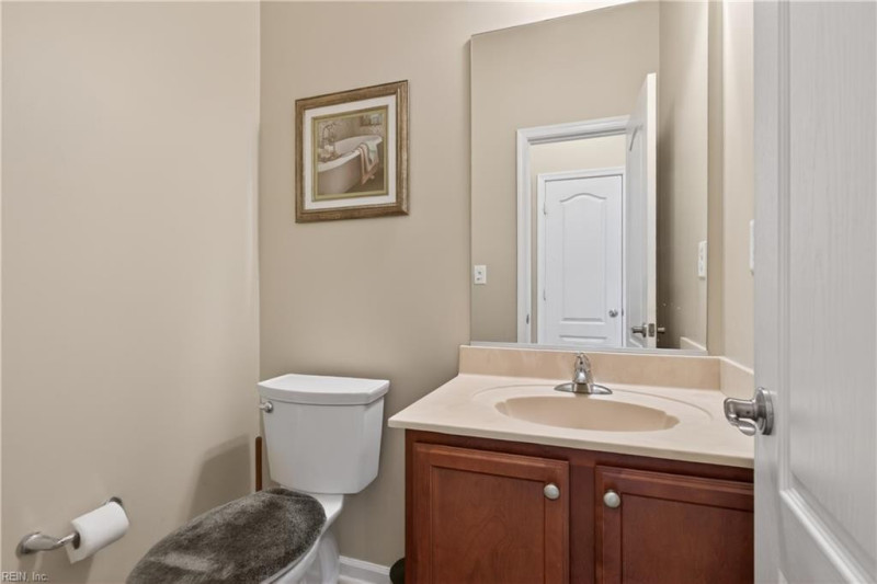Photo 12 of 29 residential for sale in Chesapeake virginia