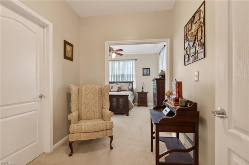 Photo 14 of 29 residential for sale in Chesapeake virginia