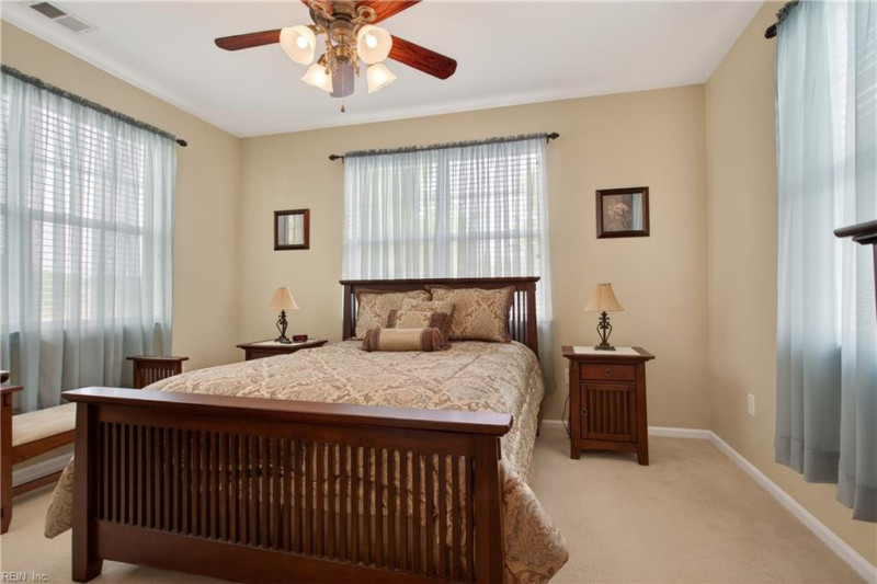Photo 15 of 29 residential for sale in Chesapeake virginia