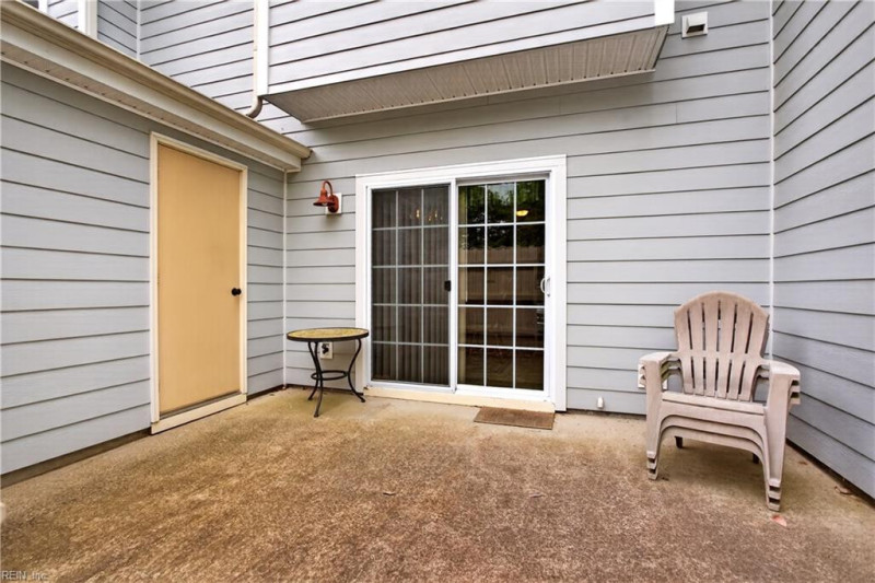 Photo 25 of 29 residential for sale in Chesapeake virginia