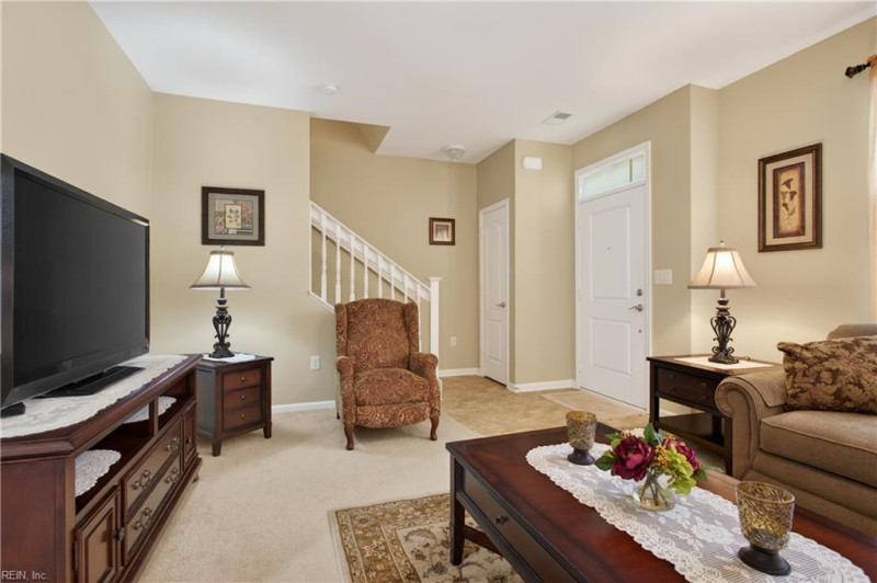 Photo 3 of 29 residential for sale in Chesapeake virginia
