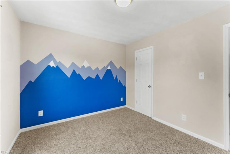 Photo 30 of 38 residential for sale in Chesapeake virginia