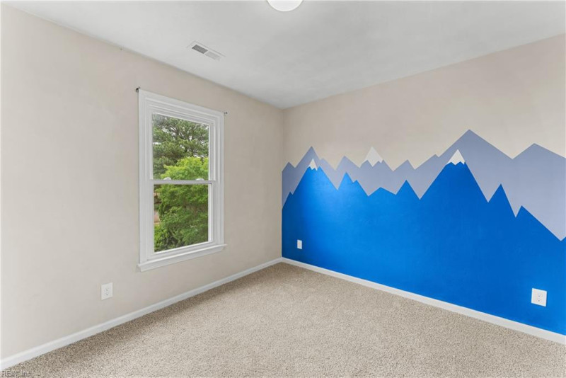 Photo 31 of 38 residential for sale in Chesapeake virginia