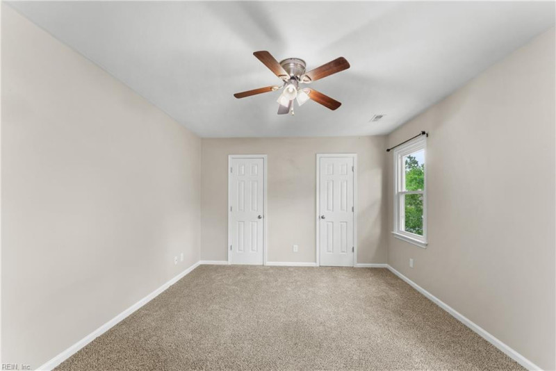 Photo 34 of 38 residential for sale in Chesapeake virginia
