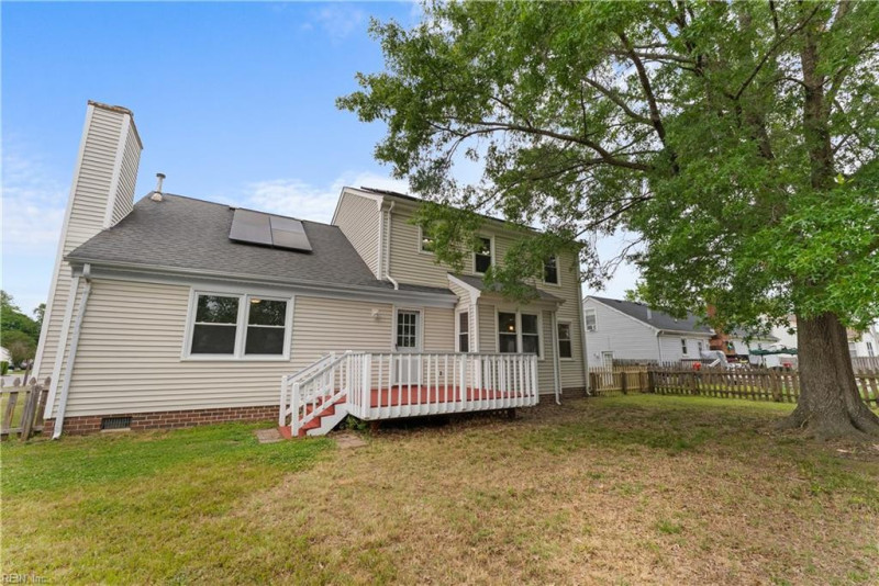 Photo 9 of 38 residential for sale in Chesapeake virginia