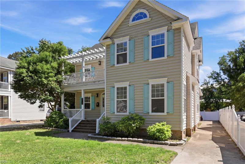 Photo 3 of 48 residential for sale in Norfolk virginia