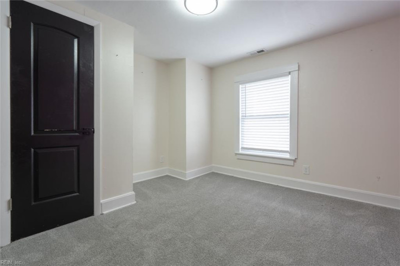 Photo 34 of 50 residential for sale in Chesapeake virginia Photo 34 of 50 residential for sale in Chesapeake virginia