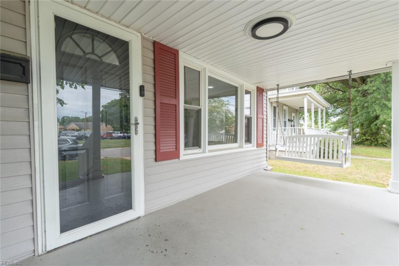 Photo 4 of 50 residential for sale in Chesapeake virginia Photo 4 of 50 residential for sale in Chesapeake virginia
