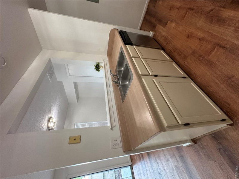 Photo 9 of 21 residential for sale in Virginia Beach virginia