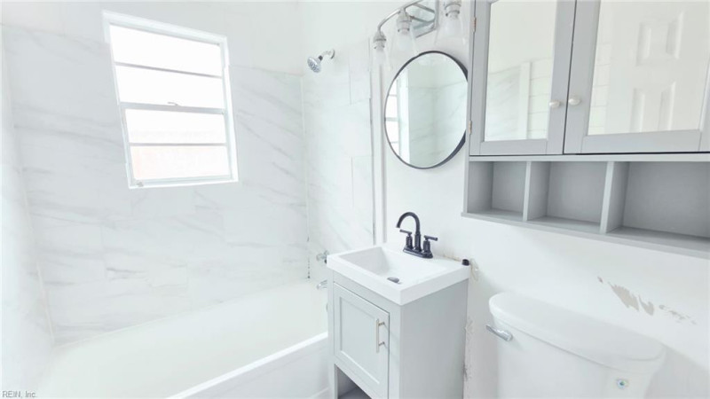Photo 10 of 17 residential for sale in Norfolk virginia