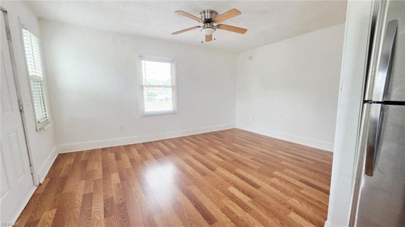 Photo 3 of 17 residential for sale in Norfolk virginia