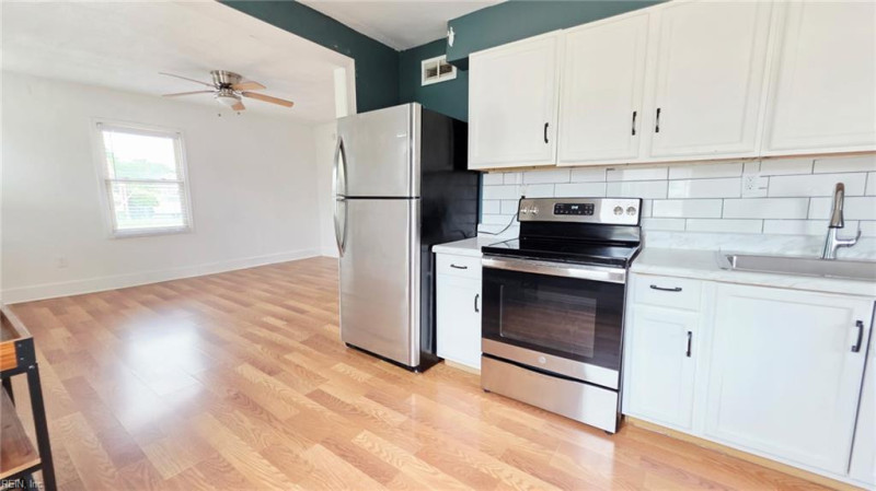 Photo 6 of 17 residential for sale in Norfolk virginia