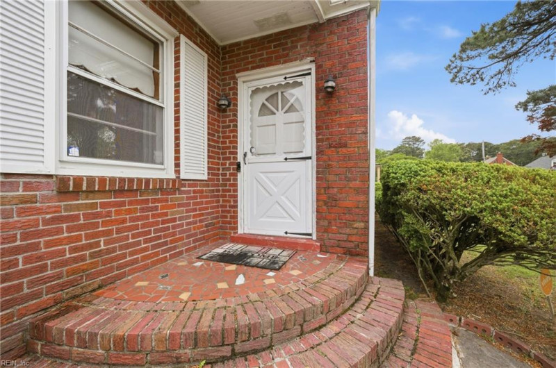 Photo 4 of 26 residential for sale in Portsmouth virginia Photo 4 of 26 residential for sale in Portsmouth virginia