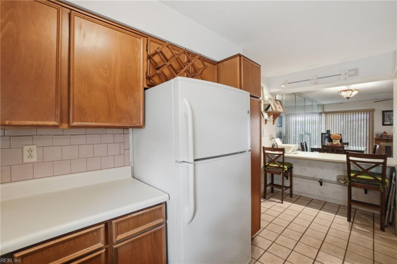 Photo 11 of 33 residential for sale in Virginia Beach virginia