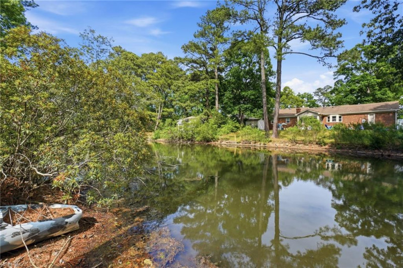 Photo 31 of 33 residential for sale in Virginia Beach virginia