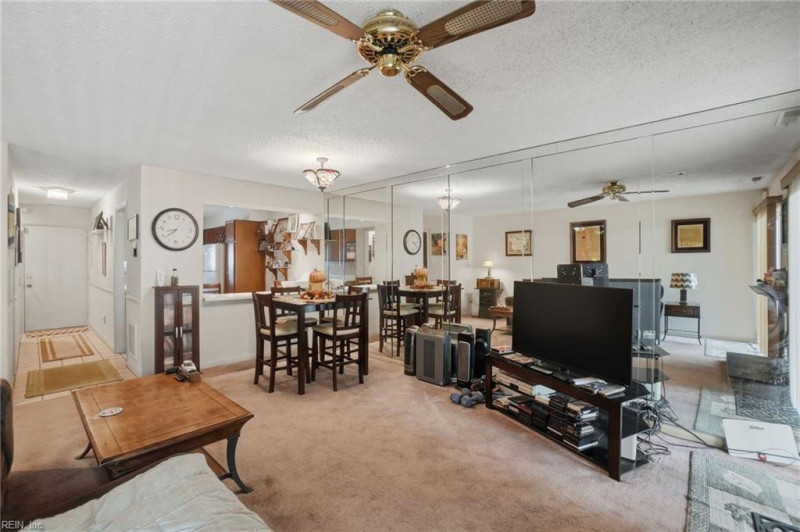 Photo 7 of 33 residential for sale in Virginia Beach virginia