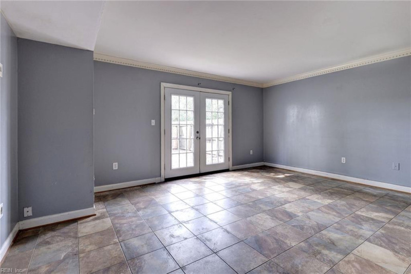 Photo 16 of 39 residential for sale in Newport News virginia