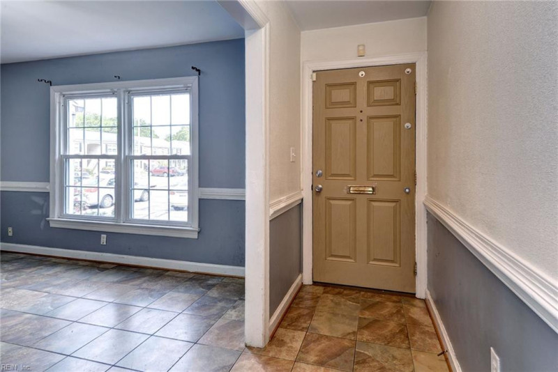 Photo 4 of 39 residential for sale in Newport News virginia