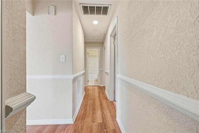 Photo 14 of 36 residential for sale in Hampton virginia