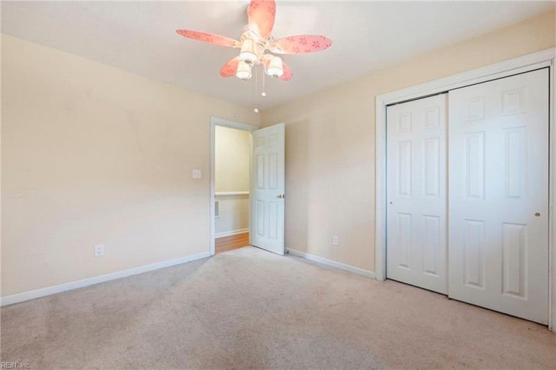 Photo 15 of 36 residential for sale in Hampton virginia