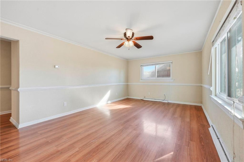 Photo 9 of 36 residential for sale in Hampton virginia