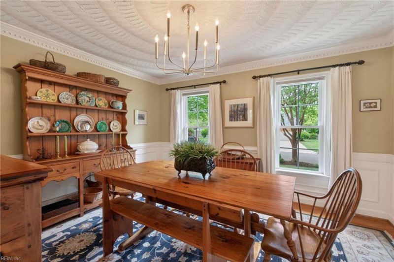 Photo 17 of 43 residential for sale in Virginia Beach virginia