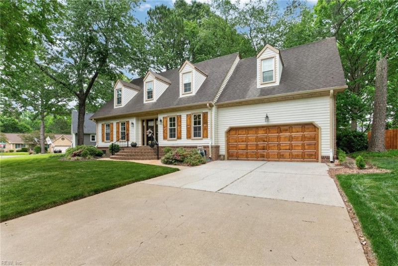 Photo 2 of 43 residential for sale in Virginia Beach virginia