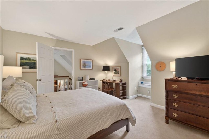 Photo 26 of 43 residential for sale in Virginia Beach virginia