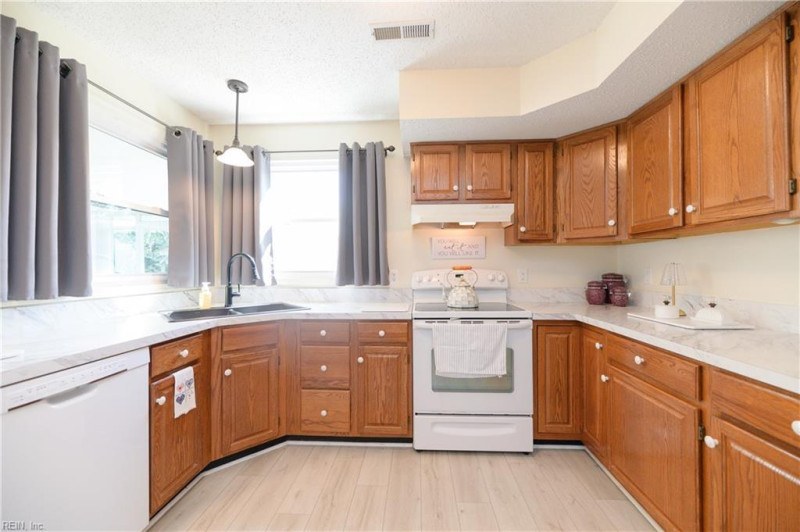 Photo 12 of 38 residential for sale in Hampton virginia Photo 12 of 38 residential for sale in Hampton virginia