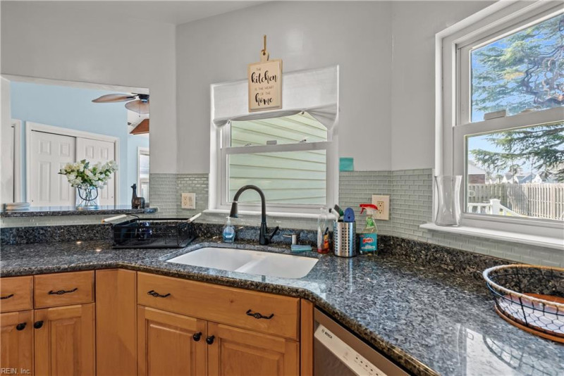 Photo 12 of 50 residential for sale in Norfolk virginia