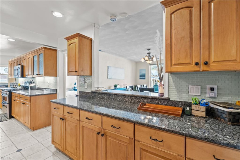 Photo 16 of 50 residential for sale in Norfolk virginia