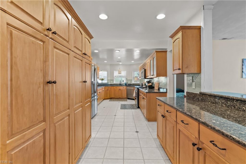 Photo 17 of 50 residential for sale in Norfolk virginia