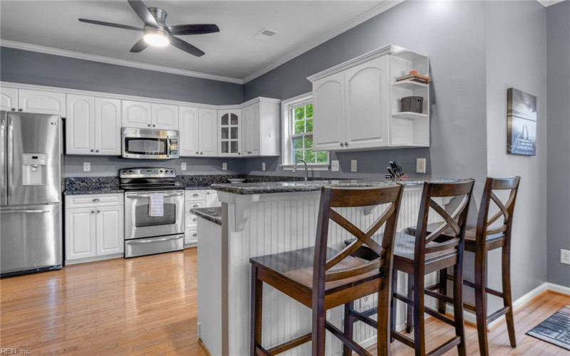 Photo 12 of 44 residential for sale in Virginia Beach virginia
