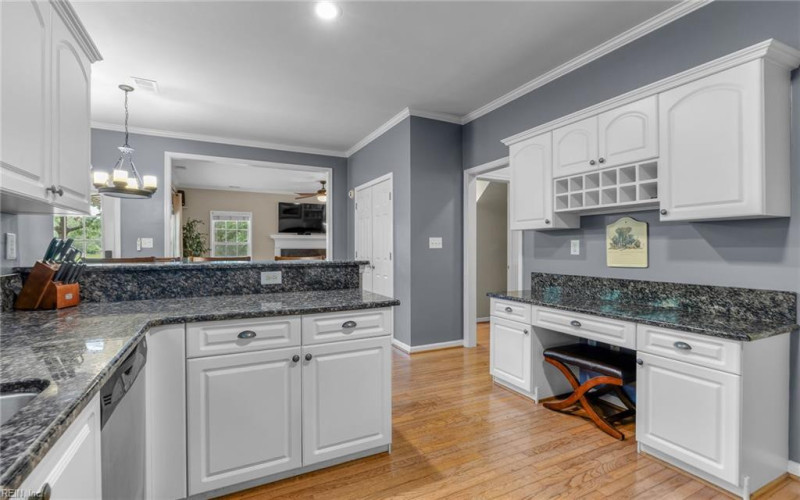 Photo 16 of 44 residential for sale in Virginia Beach virginia