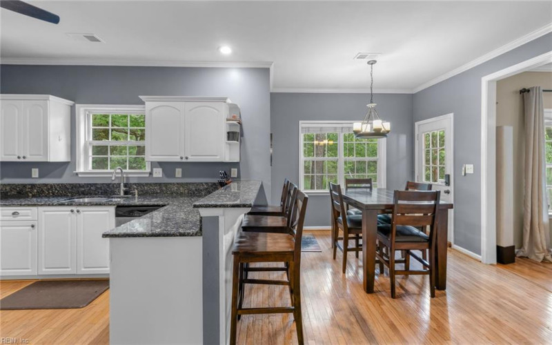 Photo 17 of 44 residential for sale in Virginia Beach virginia