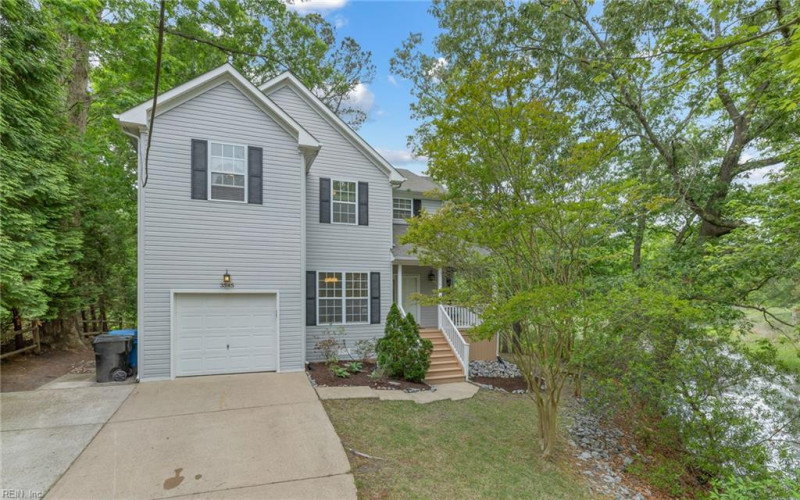 Photo 2 of 44 residential for sale in Virginia Beach virginia