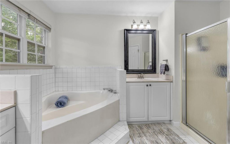 Photo 23 of 44 residential for sale in Virginia Beach virginia