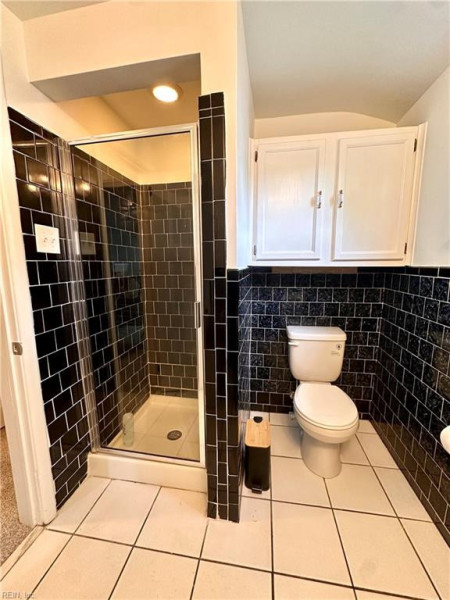 Photo 13 of 23 residential for sale in Virginia Beach virginia